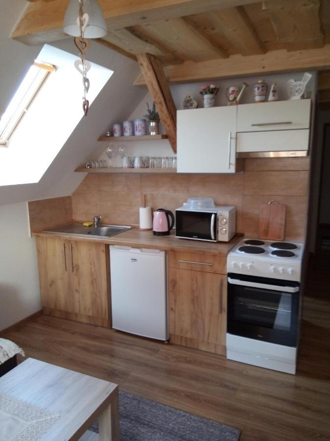 Drevenica Mak Oliver Kvacany Buitenkant foto