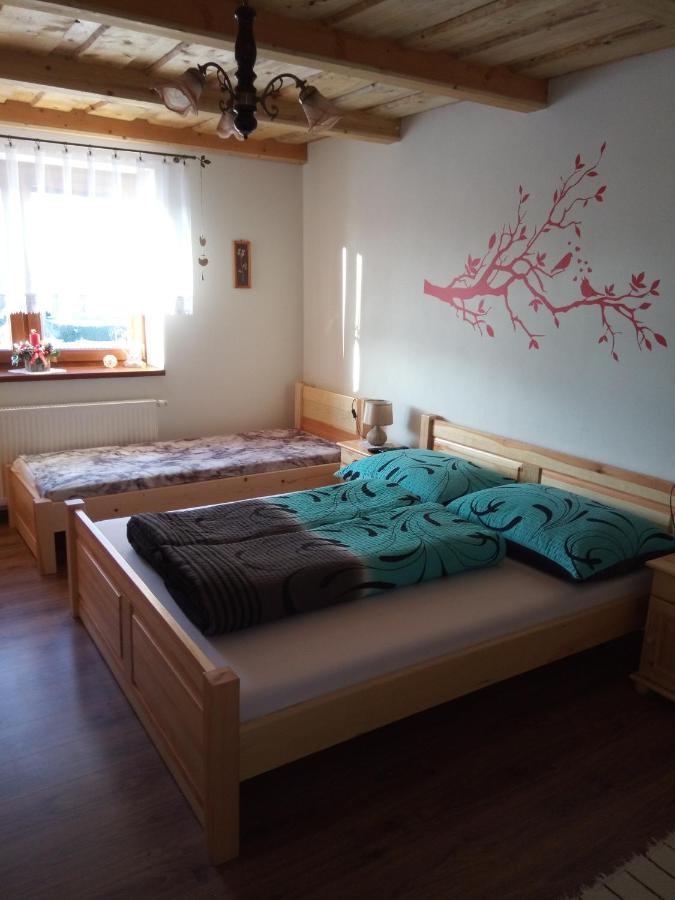 Drevenica Mak Oliver Kvacany Buitenkant foto